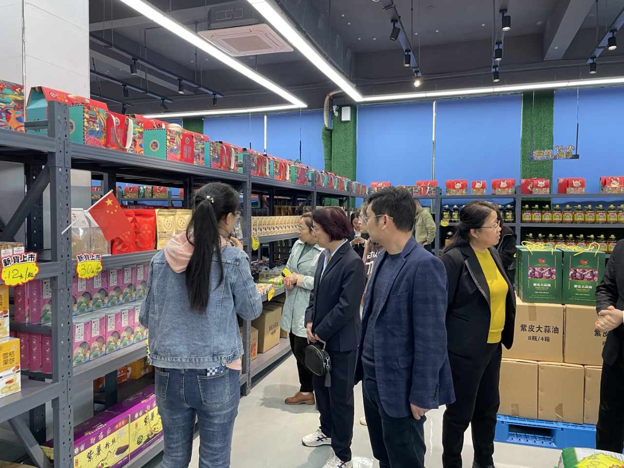 寶東農(nóng)牧蒞臨邵陽紅促進會副會長單位天香生物園區(qū)交流洽談合作