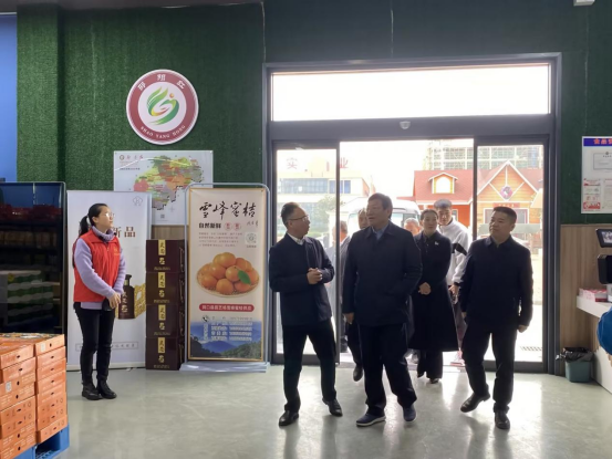 華學(xué)健市長蒞臨天香生物考察調(diào)研