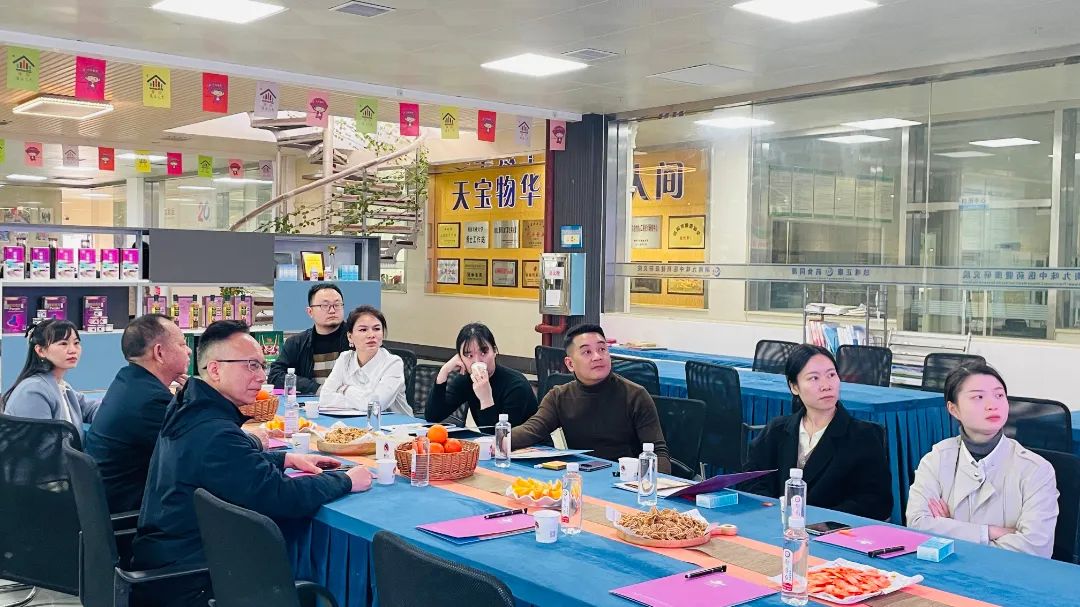 種下梧桐樹，引得鳳凰來